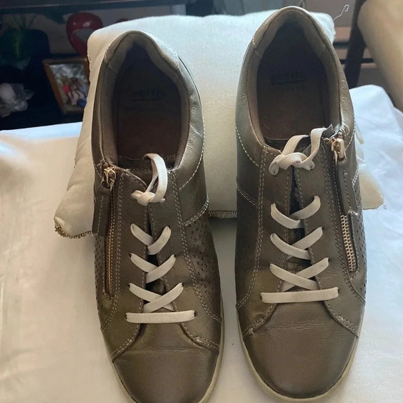 Earth Origins Etta Lace Up Side Zip Sneakers Women’s Size 10 Antique Gold - Picture 7 of 10